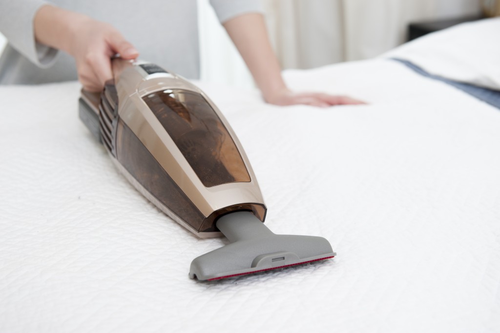 handheld vacuum